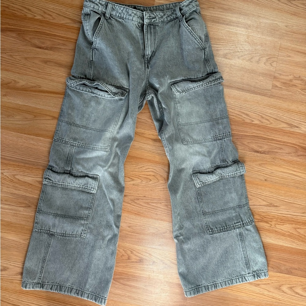 Women's cargo jeans